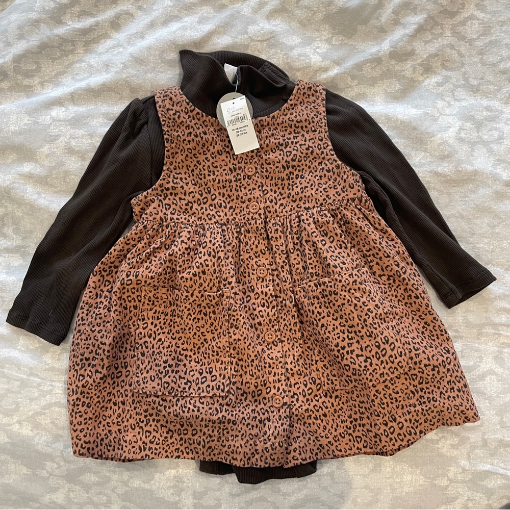 Baby gap leopard two piece set